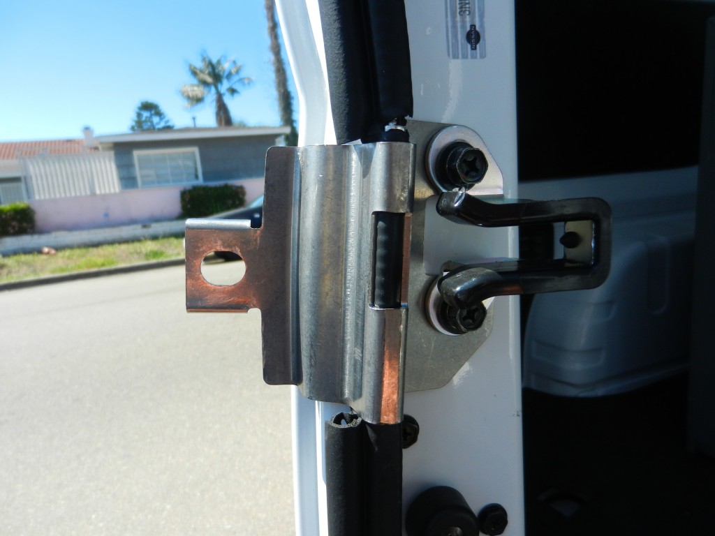 NV-slick-locks-rear-door-bracket-2
